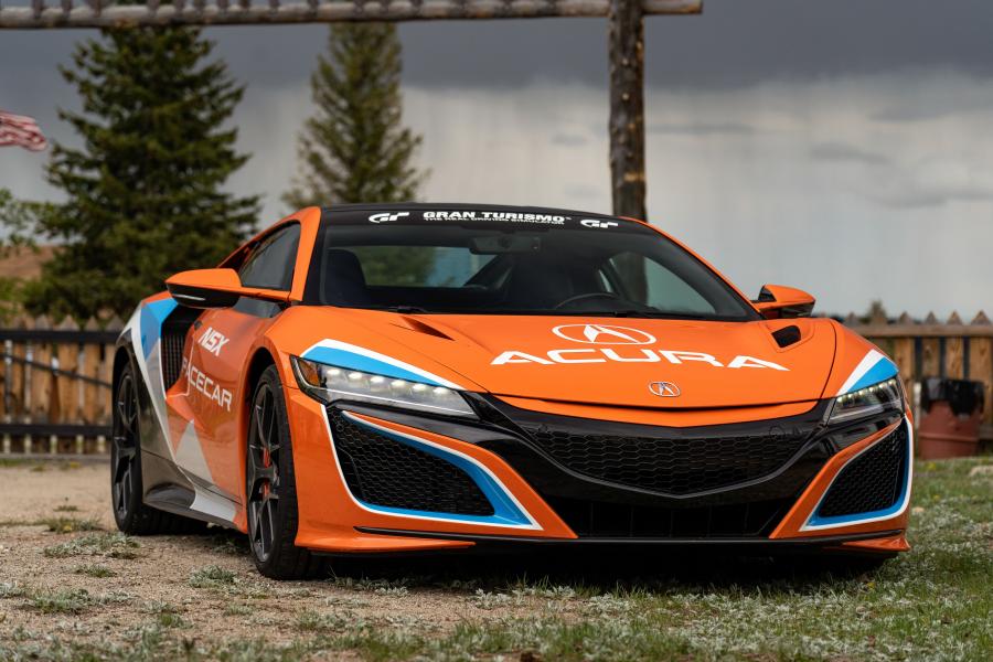  Acura NSX Pikes Peak Pace Car 2019 года  (фото 1 из 6)